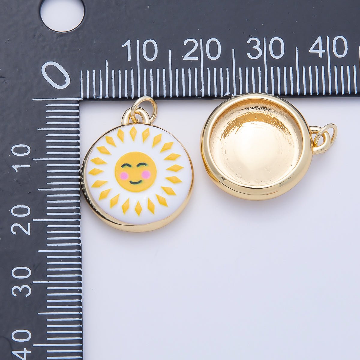 16K Gold Filled 20mm Happy Smiley Face Celestial Sun Enamel Round Charm | Charms-01242