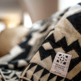 Awa Blanket - Natural / Black